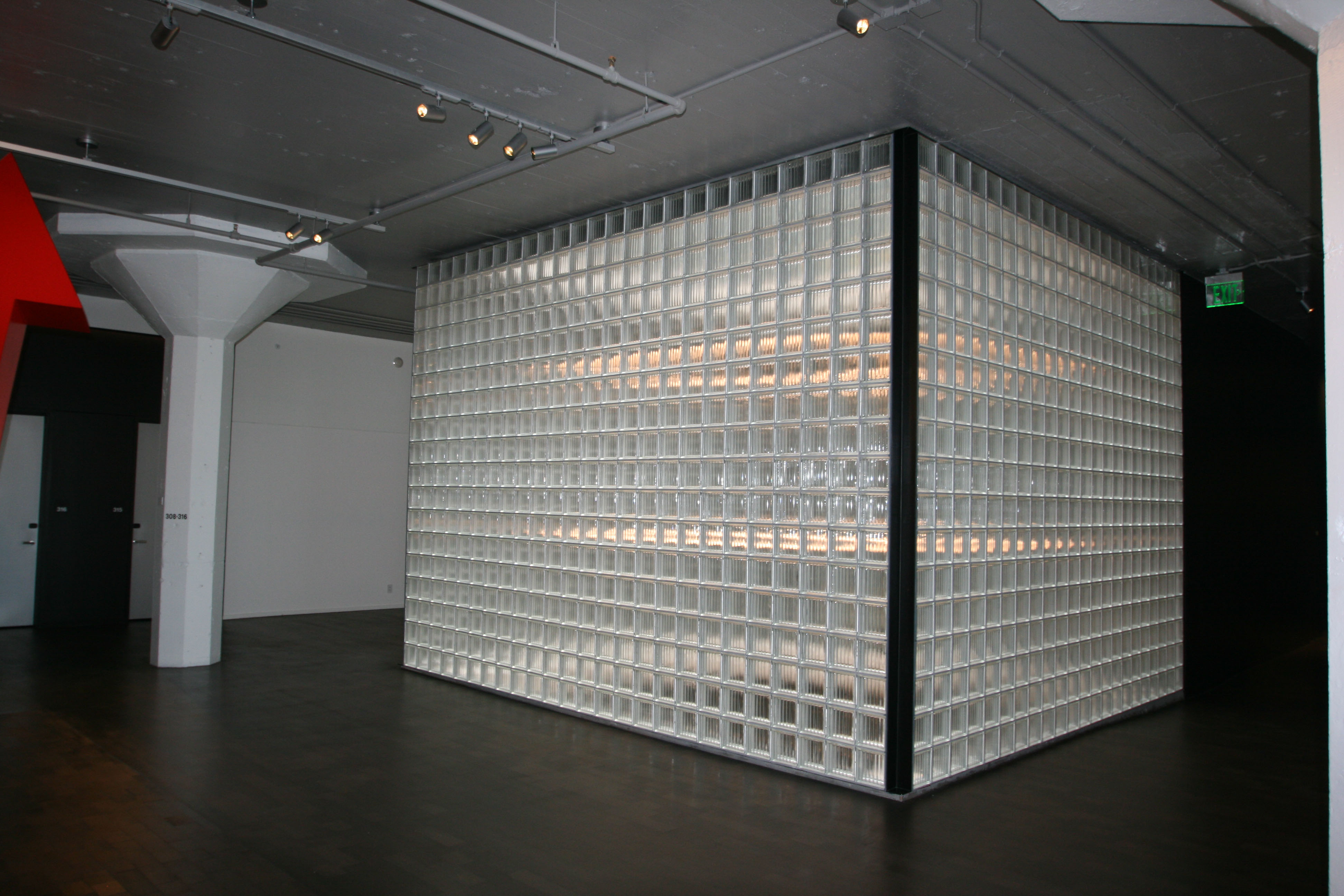 Glass Block Accent Walls Features and Options